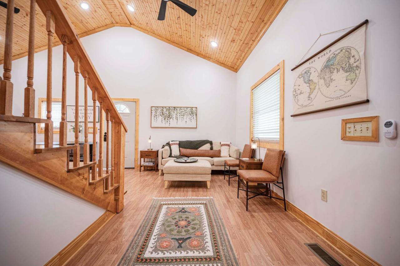 Light And Bright Cabin Close To Pates Ford Marina Smithville Екстериор снимка
