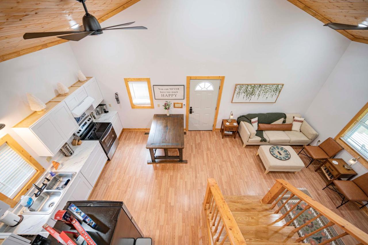 Light And Bright Cabin Close To Pates Ford Marina Smithville Екстериор снимка