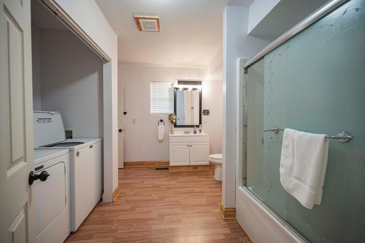 Light And Bright Cabin Close To Pates Ford Marina Smithville Екстериор снимка